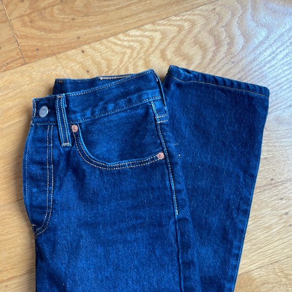 Levi's 501s - Size 24 - Picture 4 of 5